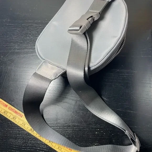 Studio Gray Fanny Pack Bag - Picture 8 of 9